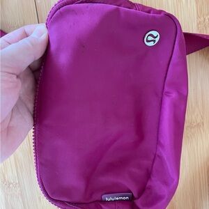 Lululemon pink Fanny pack